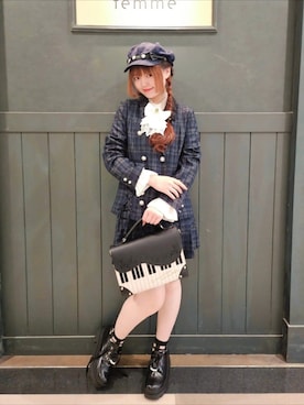 「axes femme POETIQUE（アクシーズファムポエティック）のパーツ×リボン付キャスケット（ハット）」を使った、axes_staff_kurumiさん（レディース・159cm・20代）の秋コーディネート