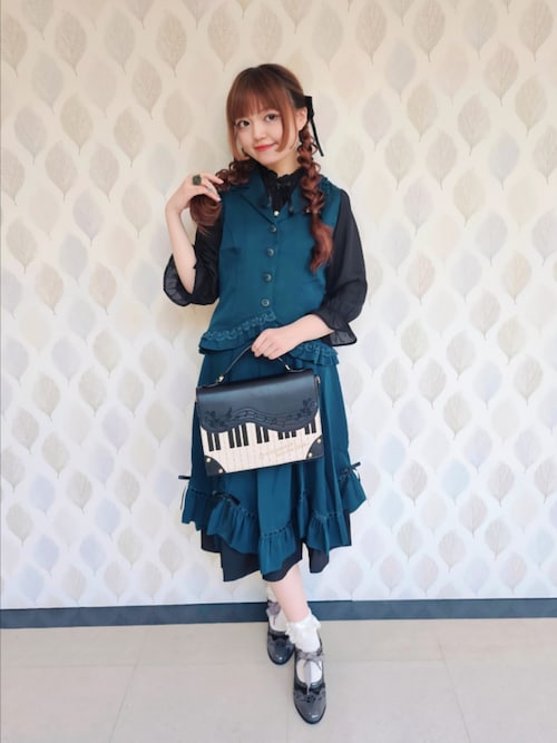 なー 2点 axes femme レースフリルベストチュニック なー様専用 2点 axes femme レースフリルベストチュニック