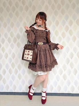 「アイテム（チョーカー）」を使った、axes_staff_kurumiさん（レディース・159cm）の秋コーディネート