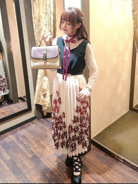 「レイヤードスタイル」｜「アイテム（ワンピース/ドレス）」を使った、axes_staff_kurumiさん（レディース・159cm）の秋コーディネート