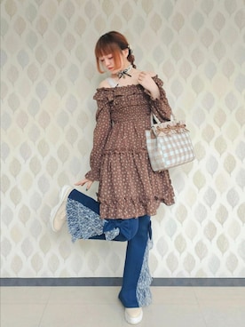 「アイテム（チョーカー）」を使った、axes_staff_kurumiさん（レディース・159cm）の秋コーディネート