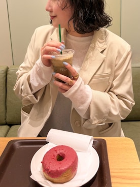 「CENE（セネ）のアイテム（リング）」を使った、AYAKAさん（レディース・163cm）の春コーディネート