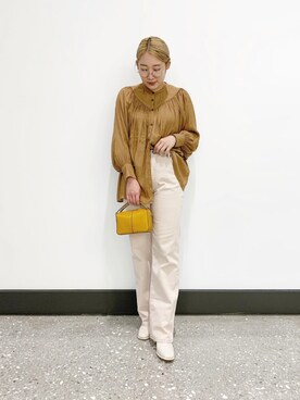 「SENSE OF PLACE by URBAN RESEARCH(センスオブプレイスバイアーバンリサーチ)の【Tallサイズ/WEB限定】カツラギストレートパンツ(デニムパンツ、ホワイト系)」を使った、AYAKAさん(レディース・163cm)の秋コーディネート