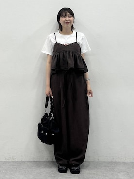 「JEANASIS（ジーナシス）のチェーンハンドルキンチャクBAG/1023355（ショルダーバッグ、ブラック系）」を使った、マリンさん（レディース）の夏コーディネート