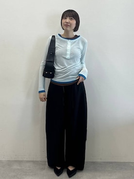 「JEANASIS（ジーナシス）のアイテム（スラックス）」を使った、マリンさん（レディース・160cm）の春コーディネート
