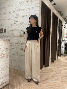 「CAPRICIEUX LE'MAGE（カプリシューレマージュ）の1ポイントノースリニット（Tシャツ/カットソー、ブラック系）」を使った、eba_lemageさん（レディース・159cm）の夏コーディネート