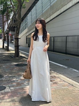 「CAPRICIEUX LE'MAGE（カプリシューレマージュ）のギャザーポケットワンピース（ワンピース、ホワイト系）」を使った、eba_lemageさん（レディース・159cm）の夏コーディネート
