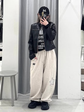「MUCENT（ムセント）の【UNISEX】MUCENT／シグネチャーCAP（キャップ、ブラック系）」を使った、あすかさん（レディース）の春コーディネート