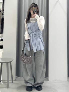 「3.3 Field Trip （3.3フィールドトリップ）の3.3 Field Trip／ストライプオフショルマルチシャツ（シャツ/ブラウス、ブルー系）」を使った、あすかさん（レディース）の春コーディネート