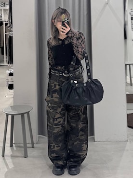 「3.3 Field Trip （3.3フィールドトリップ）の3.3 Field Trip／スタッドベルト（ベルト、ブラック系）」を使った、あすかさん（レディース）の春コーディネート