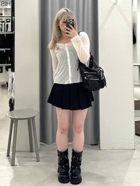 「3.3 Field Trip （3.3フィールドトリップ）の3.3 Field Trip／ポケットレザーBAG（ショルダーバッグ、ブラック系）」を使った、あすかさん（レディース）の春コーディネート