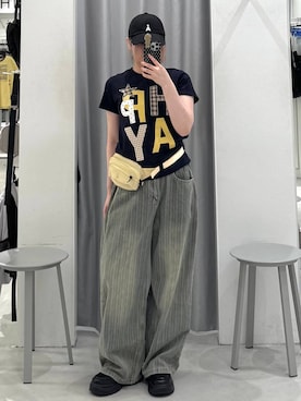 「ALAND（エーランド）の【UNISEX】ALAND／Aロゴウエストミニポーチ（ボディバッグ/ウエストポーチ、ベージュ系）」を使った、あすかさん（レディース）の夏コーディネート