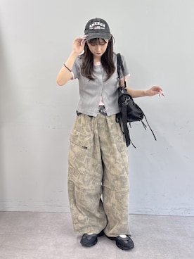 「w closet（ダブルクローゼット）の【無地/花柄】パターンメッシュレイヤードTee（Tシャツ/カットソー、グレー系）」を使った、みうさん（レディース・152cm）の春コーディネート