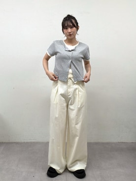 「w closet（ダブルクローゼット）の折り返しタックパンツ（Pants、ホワイト系）」を使った、みうさん（レディース・152cm）の夏コーディネート