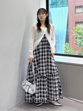 「w closet（ダブルクローゼット）の【5色展開】なみなみシアーカーデ（カーディガン/ボレロ、ホワイト系）」を使った、みうさん（レディース・152cm）の夏コーディネート