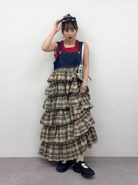「w closet（ダブルクローゼット）の《お気に入り登録累計1.5万越え》フリルティアードジャンパースカート/ワンピース（Pinafore dress、ベージュ系）」を使った、みうさん（レディース・152cm）の夏コーディネート