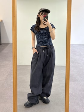 「w closet（ダブルクローゼット）の【花柄/無地】レース使いTee（Tシャツ/カットソー、ブルー系）」を使った、みうさん（レディース・152cm）の春コーディネート