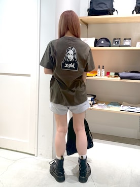 「アイテム（バックパック/リュック）」を使った、古内 麻衣さん（レディース・157cm）の夏コーディネート