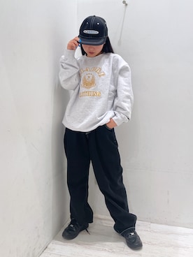 「エクストララージ」｜「アイテム（スウェット）」を使った、理子さん（レディース・152cm）の冬コーディネート