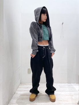 理子さんのコーディネート