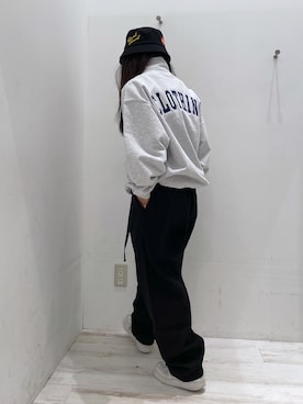 「エクストララージ」｜「アイテム（スウェット）」を使った、理子さん（レディース・152cm）の秋コーディネート