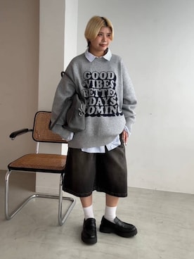 「アイテム（ボストンバッグ、グレー系）」を使った、shibaoutfitsさん（レディース・154cm）の秋コーディネート