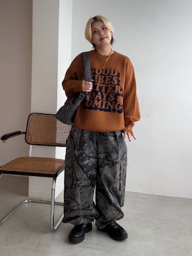 「アイテム（ボストンバッグ、グレー系）」を使った、shibaoutfitsさん（レディース・154cm）の秋コーディネート