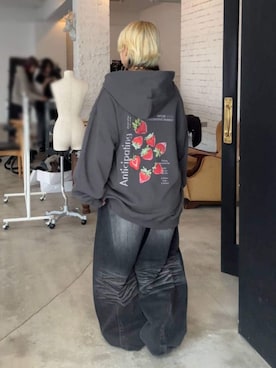 「PBLIM（ページボーイリム）の《UNISEX》スラブブリーチデニム（デニムパンツ）」を使った、shibaoutfitsさん（レディース・154cm）の秋コーディネート