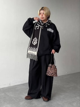 「アイテム（マフラー）」を使った、shibaoutfitsさん（レディース・154cm・20代）の秋コーディネート