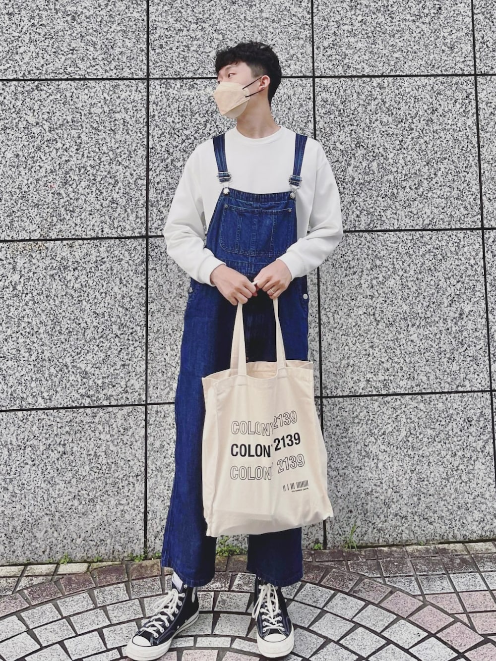 「niko and...のアイテム（Tシャツ/カットソー、ホワイト系）」を使った、silence021023さん（メンズ・178cm）の秋コーディネートの1枚目の写真