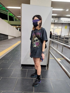 「METALLICA（メタリカ）のアイテム」を使った、➴𝕶𝖍𝖑𝖔𝖊 𝖄𝖎𝖓➶さん（レディース・166cm）の秋コーディネート