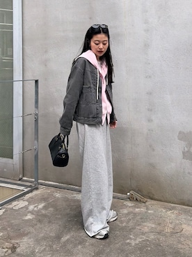 「CIAOPANIC TYPY（チャオパニックティピー）の【ゆるっと抜け感大人フーディー】ピグメントダンボールパーカー（パーカー、ピンク系）」を使った、yunaさん（レディース・153cm）の春コーディネート