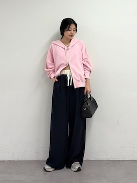 「CIAOPANIC TYPY（チャオパニックティピー）の【ゆるっと抜け感大人フーディー】ピグメントダンボールパーカー（パーカー、ピンク系）」を使った、yunaさん（レディース・153cm）の春コーディネート