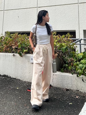 「CIAOPANIC TYPY（チャオパニックティピー）の【低身長・高身長対応/サイズ展開あり】スタイルアップ柔らかワイドイージーパンツ/デニム/スラックス（デニムパンツ、ホワイト系）」を使った、yunaさん（レディース・153cm）の春コーディネート