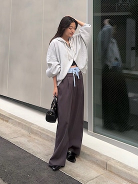 「CIAOPANIC TYPY（チャオパニックティピー）の【ゆるっと抜け感大人フーディー】ピグメントダンボールパーカー（パーカー、グレー系）」を使った、yunaさん（レディース・153cm）の春コーディネート