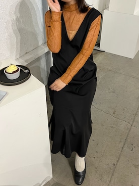 「アイテム（ジャンパースカート）」を使った、reikaさん（レディース・155cm）の秋コーディネート