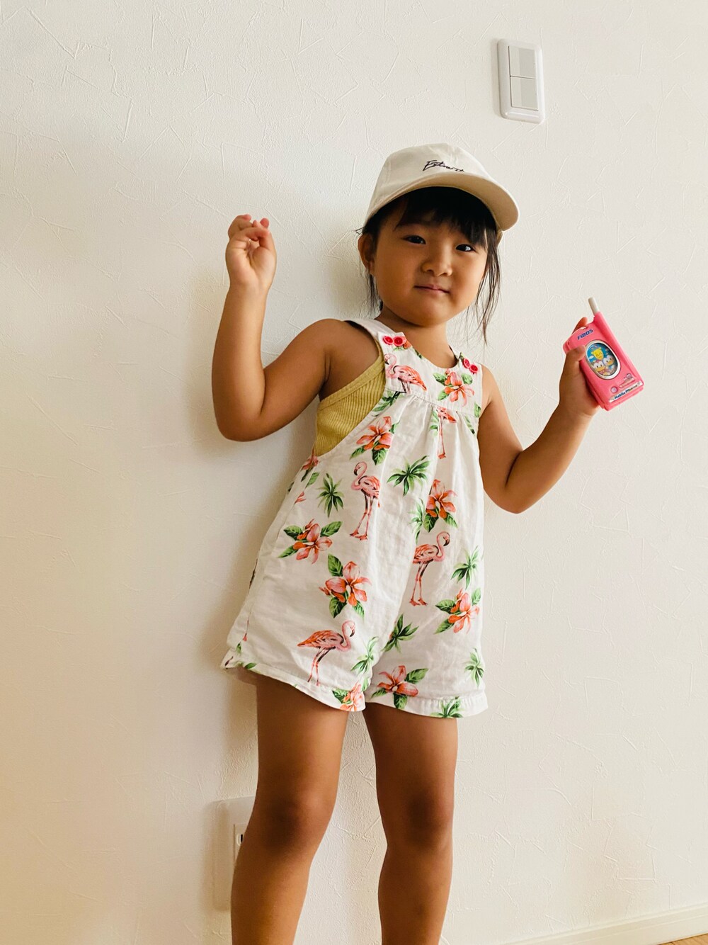 「ZARAのアイテム（キャップ、ベージュ系）」を使った、ぴよこさん（キッズ・100cm）の夏コーディネートの1枚目の写真