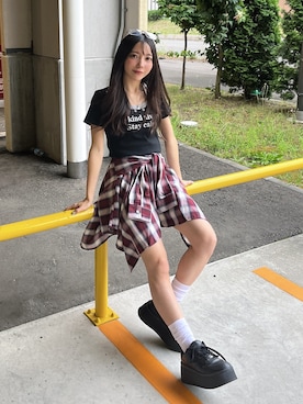 「アイテム（スカート、レッド系）」を使った、てっちさん（レディース・150cm）の夏コーディネート