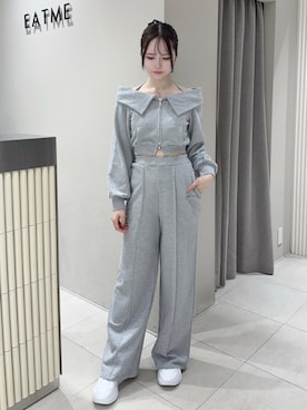 「アイテム（バレッタ/ヘアクリップ）」を使った、乃愛さん（レディース・158cm）の秋コーディネート