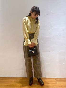 「FREE'S MART（フリーズマート）のアイテム（スラックス）」を使った、林奈緒美さん（レディース・167cm）の秋コーディネート