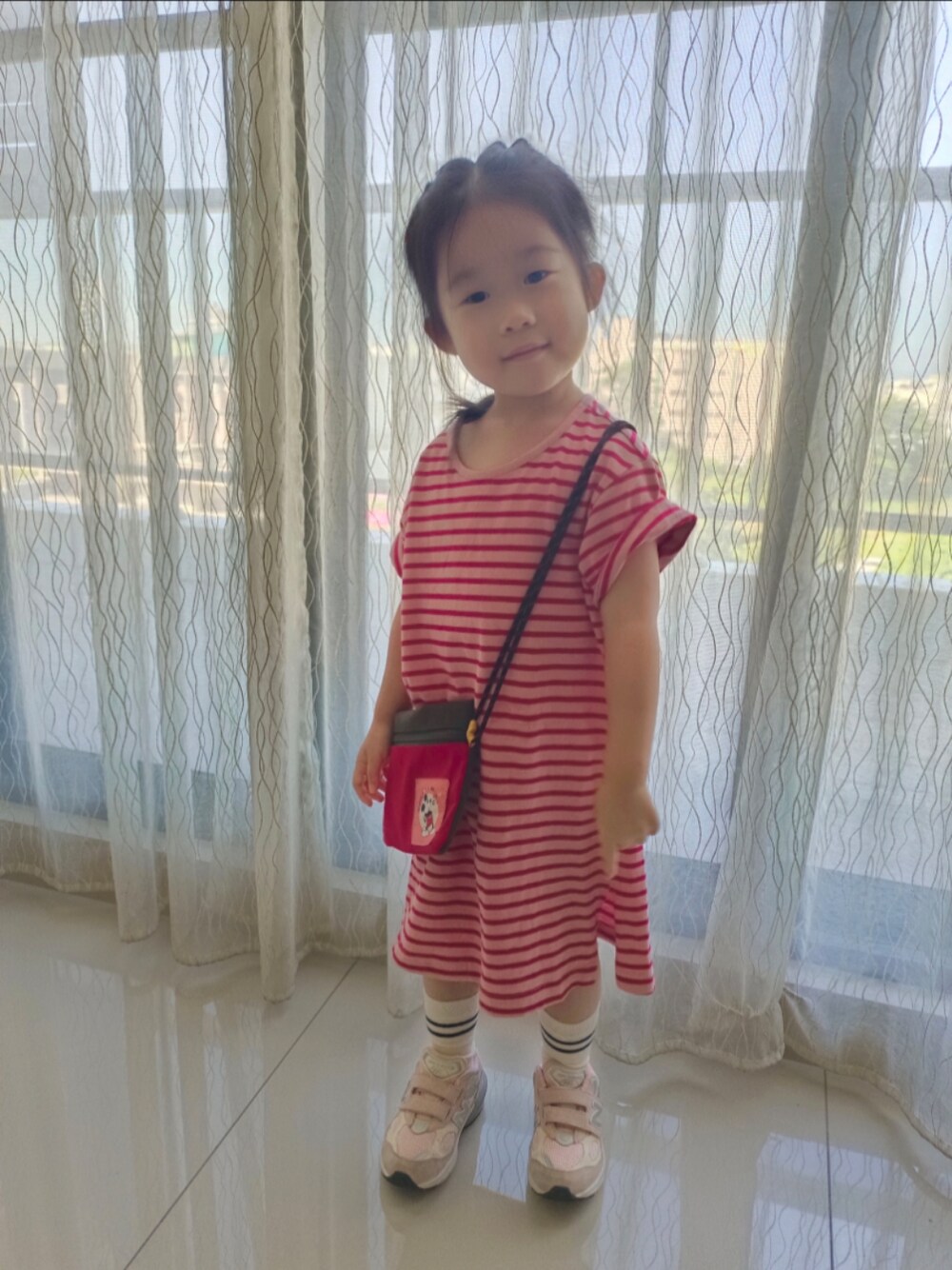 「無のアイテム（ワンピース、レッド系）」を使った、點點さん（キッズ・90cm）の夏コーディネートの1枚目の写真
