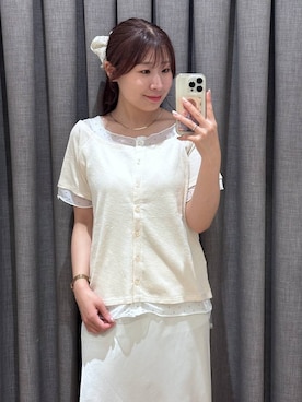 「LOWRYS FARM（ローリーズファーム）のストレッチサテンスカート　 290120（スカート、ホワイト系）」を使った、mimuさん（レディース・154cm）の夏コーディネート
