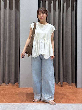 「LOWRYS FARM（ローリーズファーム）のドッキングペプラムノースリーブ　1032148（Tシャツ/カットソー、ホワイト系）」を使った、mimuさん（レディース・154cm）の夏コーディネート