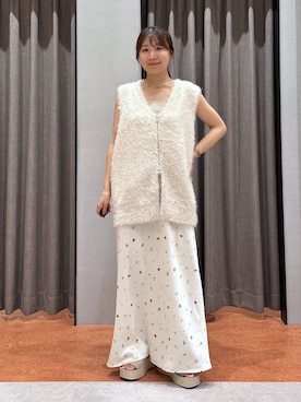 「LOWRYS FARM（ローリーズファーム）のストレッチサテンスカート　 290120（スカート、ホワイト系）」を使った、mimuさん（レディース・154cm）の夏コーディネート