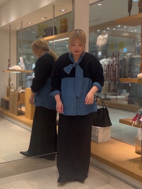 「GALLARDAGALANTE（ガリャルダガランテ）のデニムボウタイブラウス（シャツ/ブラウス）」を使った、モリさん（レディース・151cm）の秋コーディネート