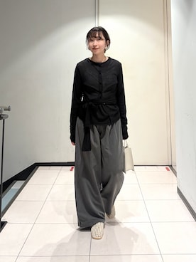 「KBF（ケイビーエフ）のノットデザインシアートップス（Tシャツ/カットソー、ブラック系）」を使った、うえさん（レディース・154cm）の春コーディネート