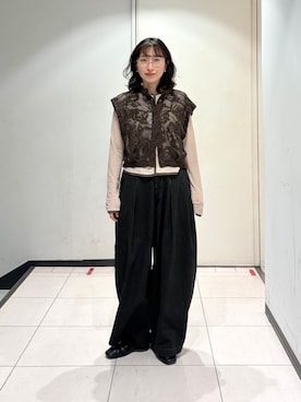 「KBF（ケイビーエフ）のユーズドライクタックWIDEパンツ（その他パンツ、グレー系）」を使った、うえさん（レディース・154cm）の春コーディネート