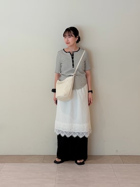 「KBF（ケイビーエフ）のワッフルボーダーヘンリネックTEE（Tシャツ/カットソー、ホワイト系）」を使った、うえさん（レディース・154cm）の夏コーディネート