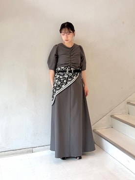 「KBF（ケイビーエフ）のシャーリングカットワンピース（ワンピース、グレー系）」を使った、うえさん（レディース・154cm）の夏コーディネート