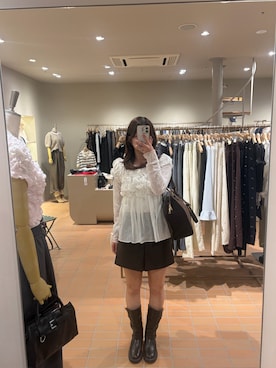 「lilium by lily（リリウムバイリリー）の〈WEB限定カラー/BEI〉【lilium by lily】レイヤードシアートップス（Tシャツ/カットソー、ホワイト系）」を使った、airiさん（レディース・160cm）の秋コーディネート